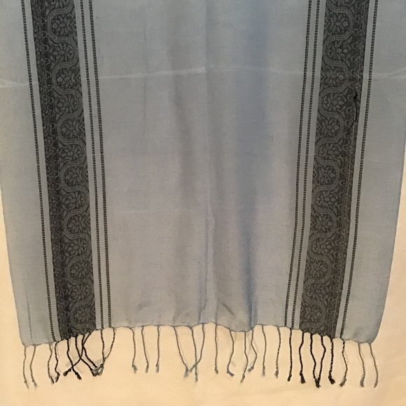 Blue black woven embroidery stole scarf - Picture 5 of 6